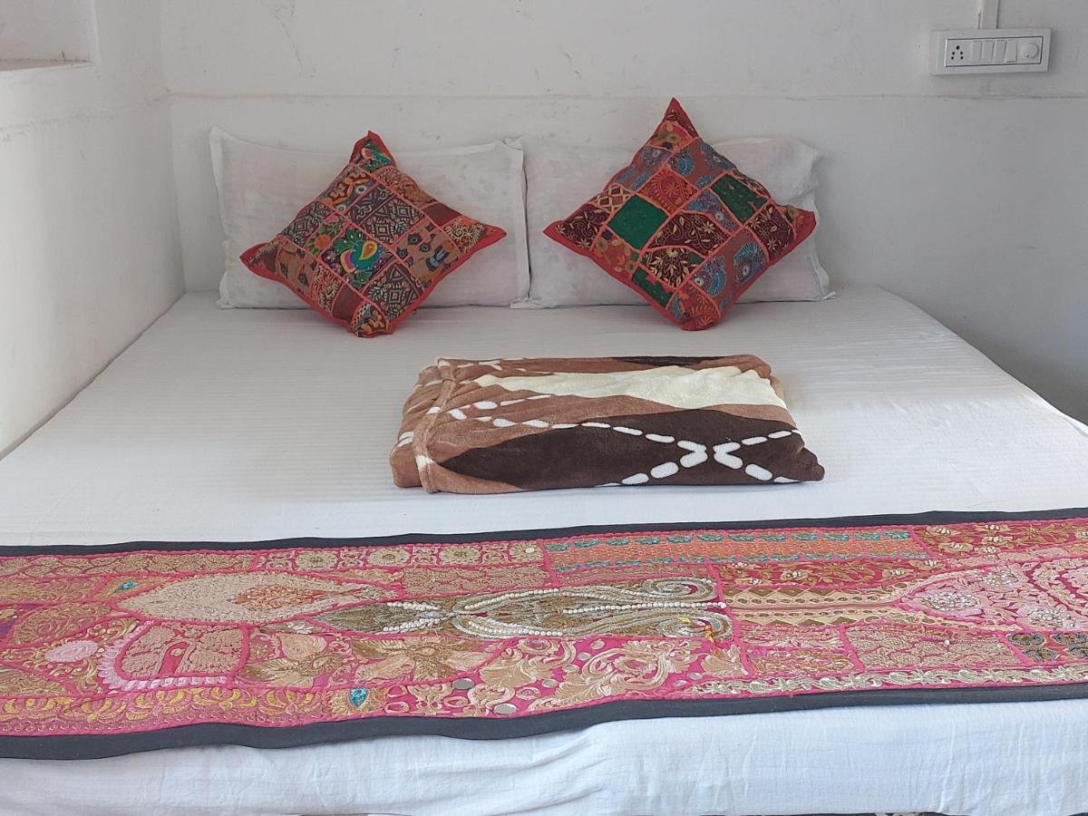 Hotel Kota kunj Heritage Pushkar Bagian luar foto