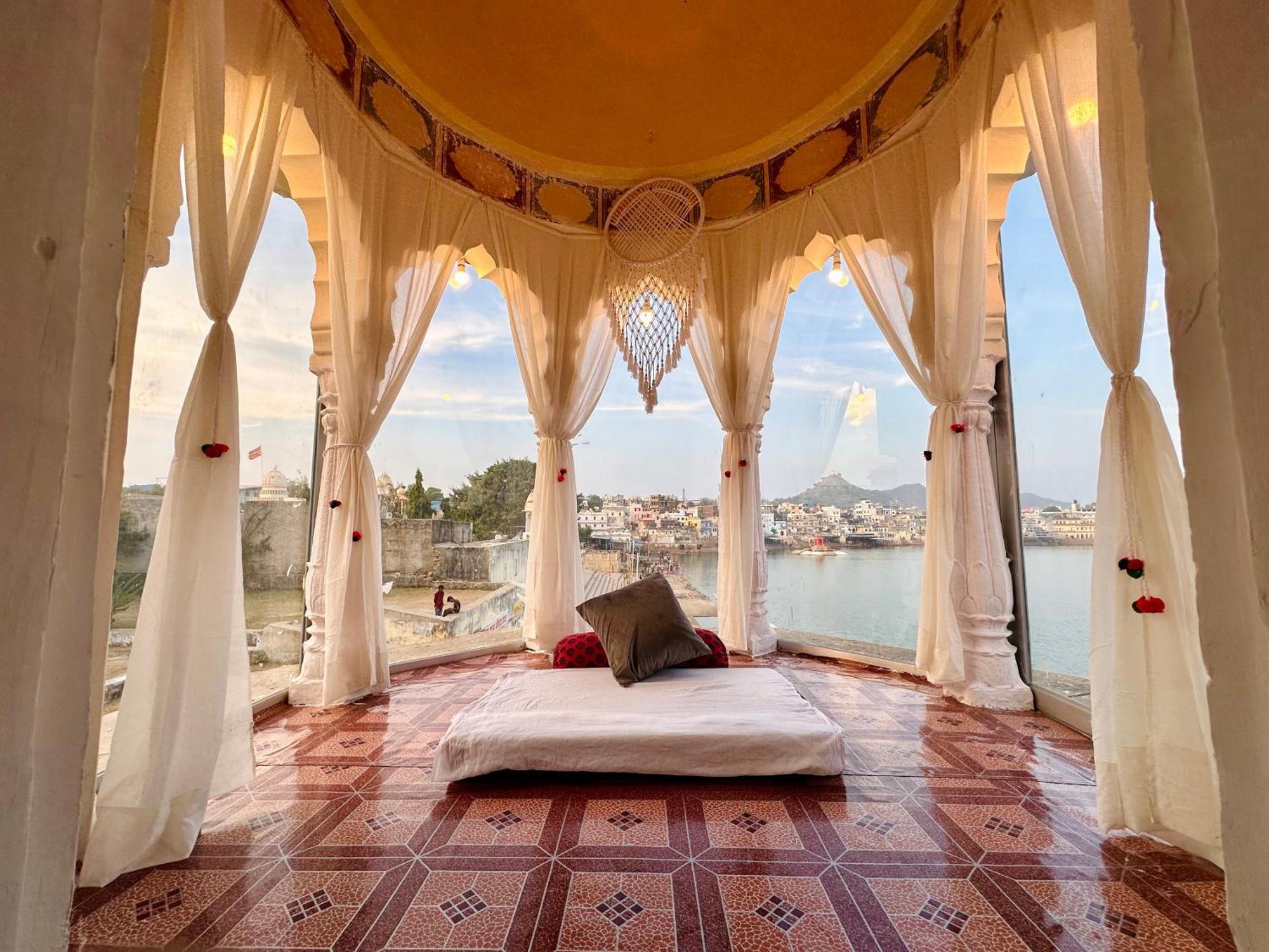 Hotel Kota kunj Heritage Pushkar Bagian luar foto