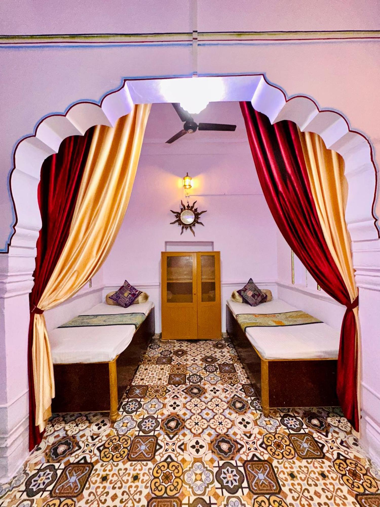 Hotel Kota kunj Heritage Pushkar Bagian luar foto