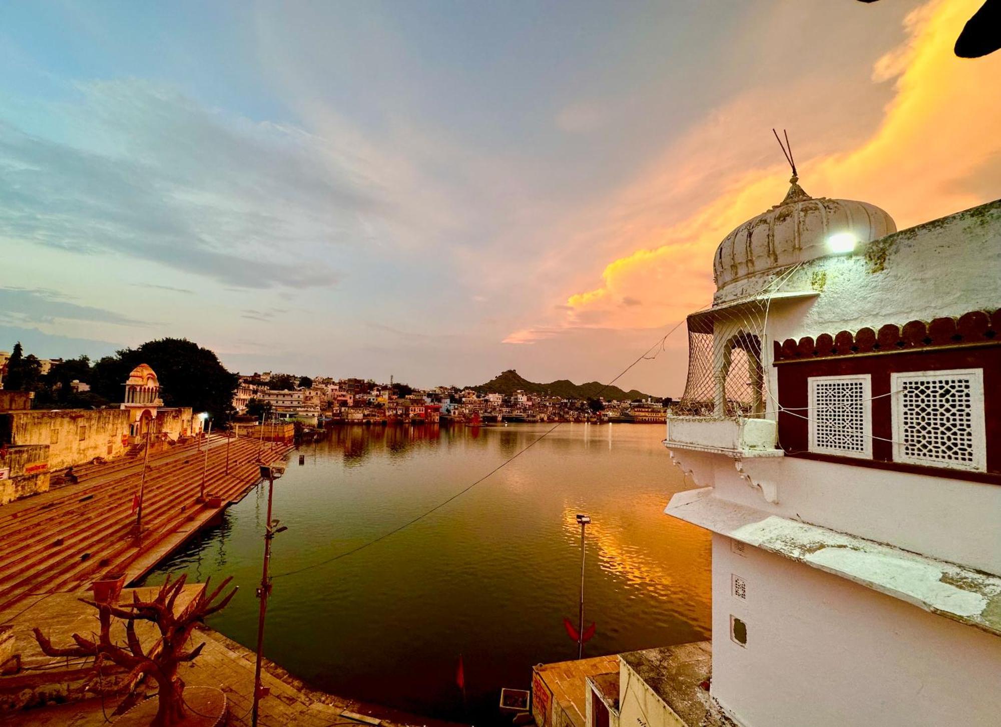 Hotel Kota kunj Heritage Pushkar Bagian luar foto